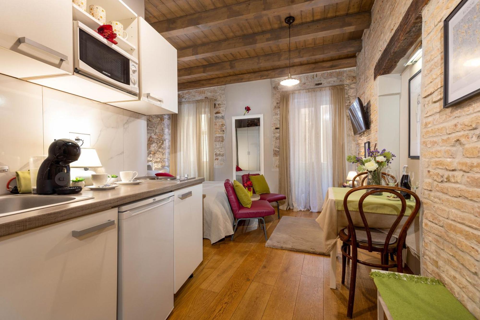 Casa Kaligari History Lägenhet Rovinj Exteriör bild